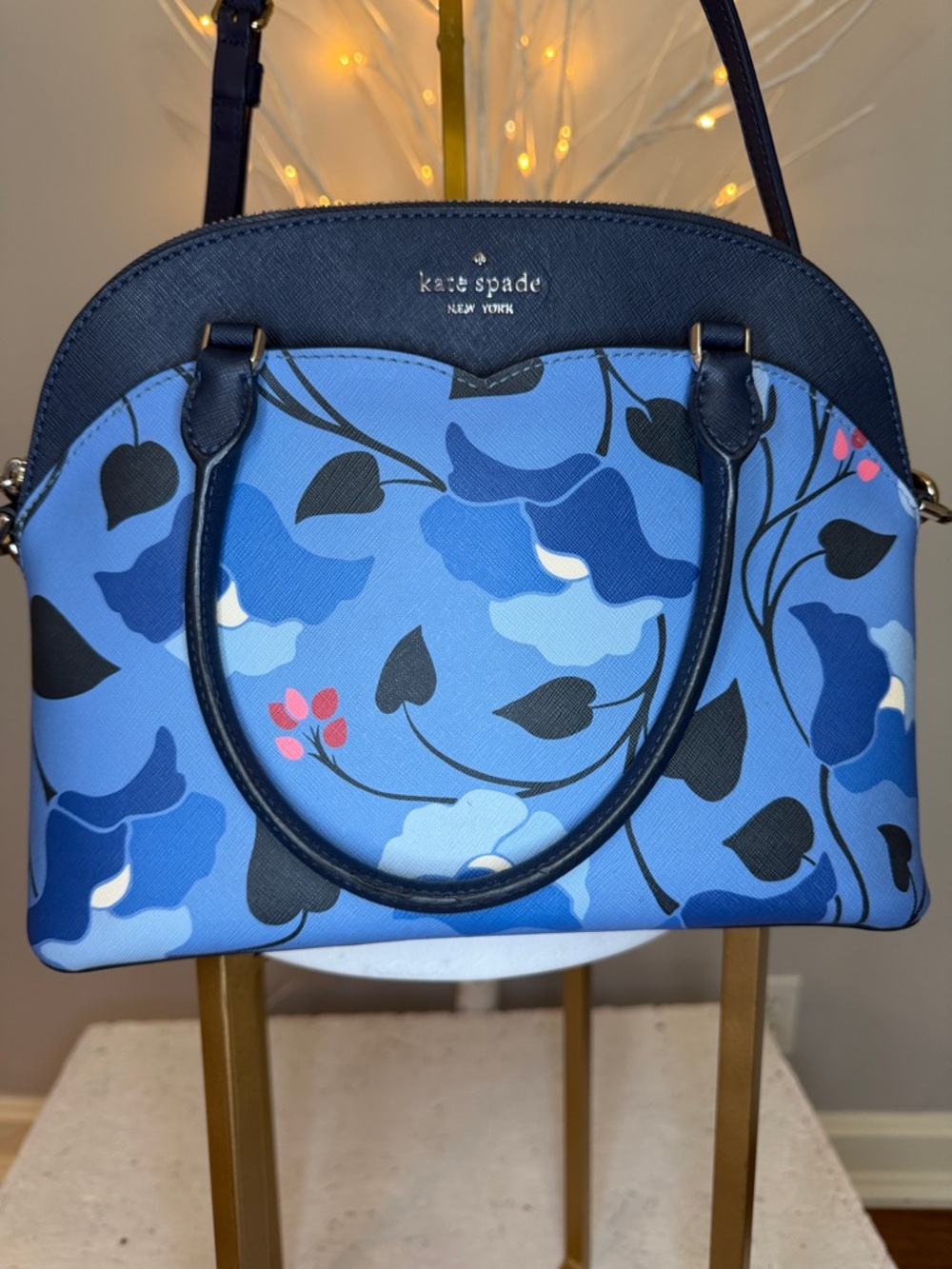 Kate Spade NWOT blue, patterned cross or handbag 13 x 8 1/2“ x 5“ deep - Picture 2 of 9
